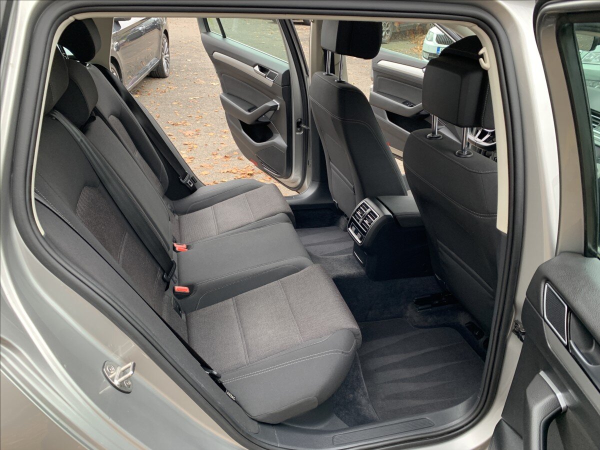 Volkswagen Passat Kombi 2,0 l 110 kw