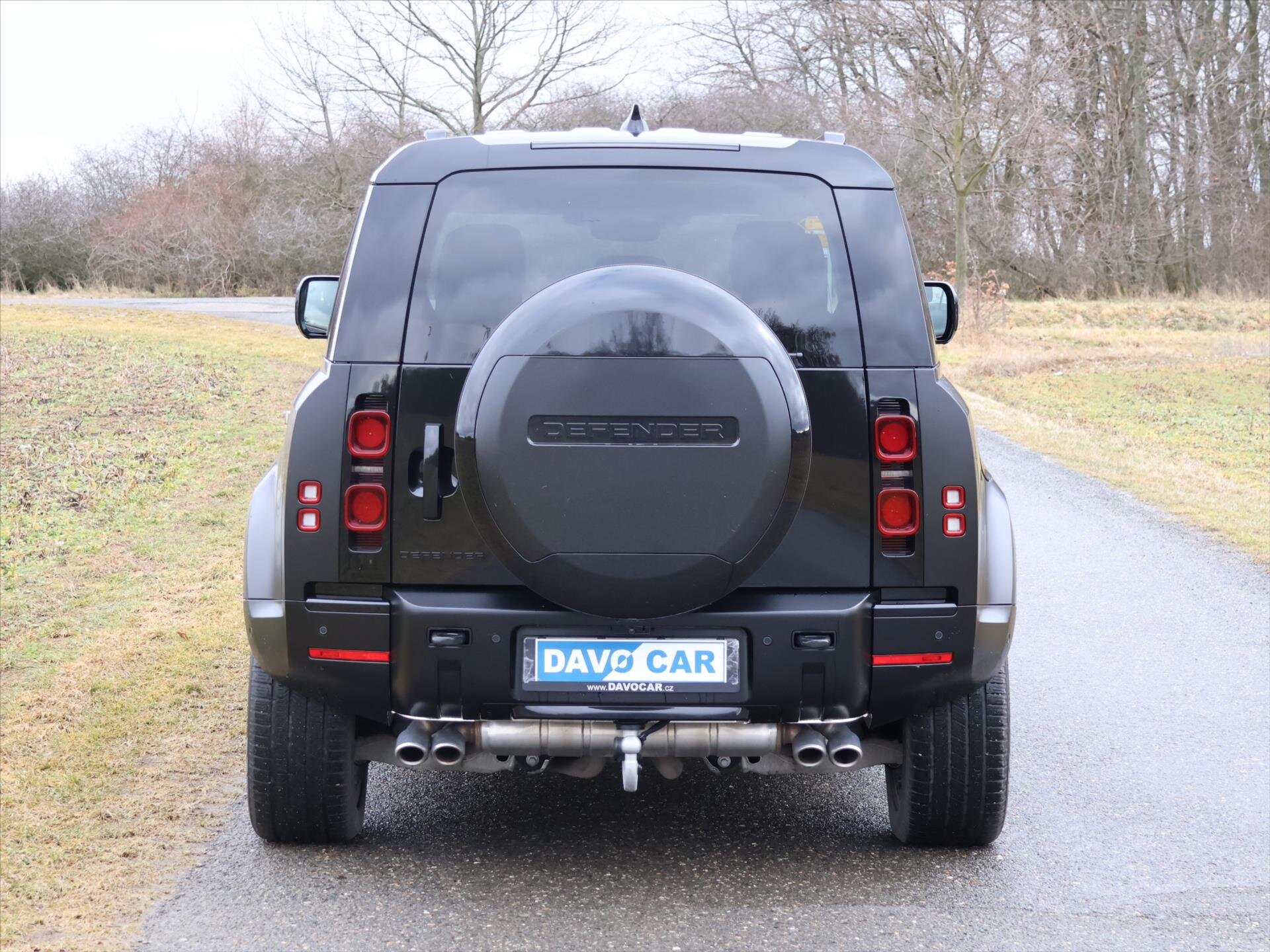 Land Rover Defender SUV / Terénní 5,0 l 313 kw