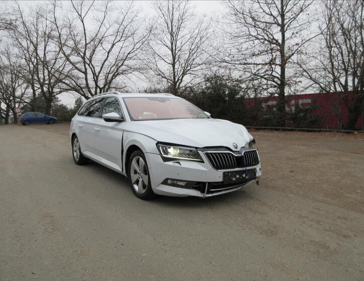 Škoda Superb Kombi 2,0 l 110 kw