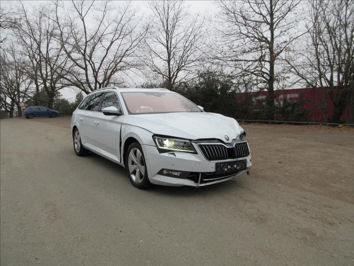 Škoda Superb Kombi 2,0 l 110 kw