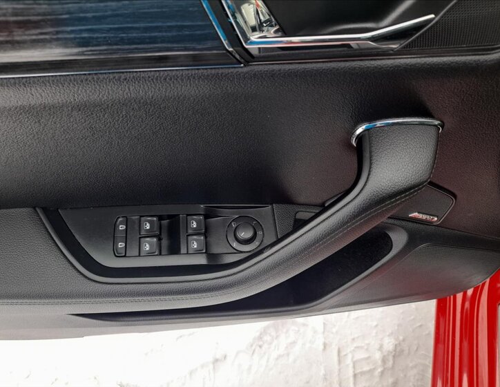 Škoda Superb Liftback 2,0 l 110 kw