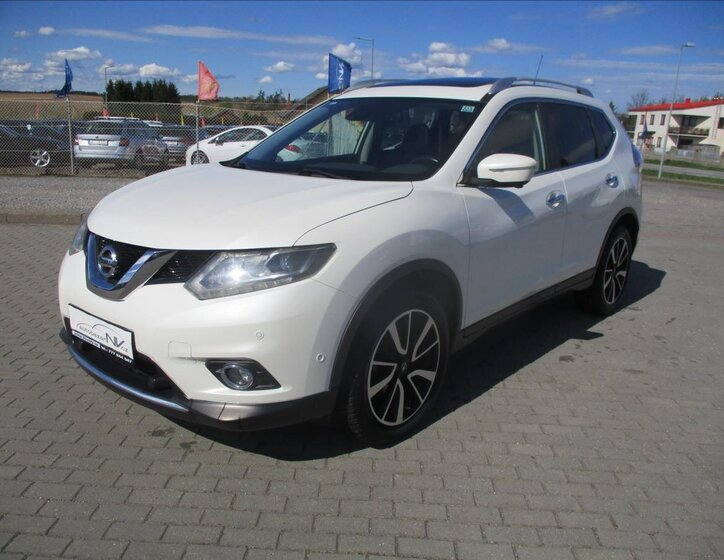 Nissan X-Trail SUV / Terénní 1,6 l 96 kw