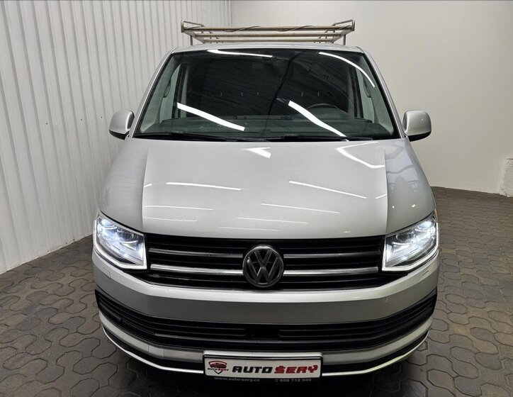 Volkswagen Transporter 13