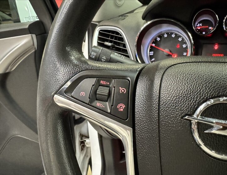 Opel Mokka Hatchback 1,6 l 85 kw