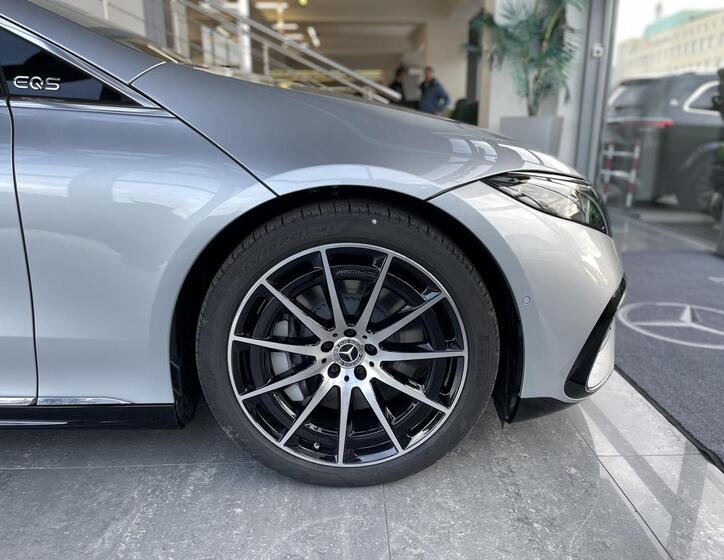 Mercedes-Benz EQS 28