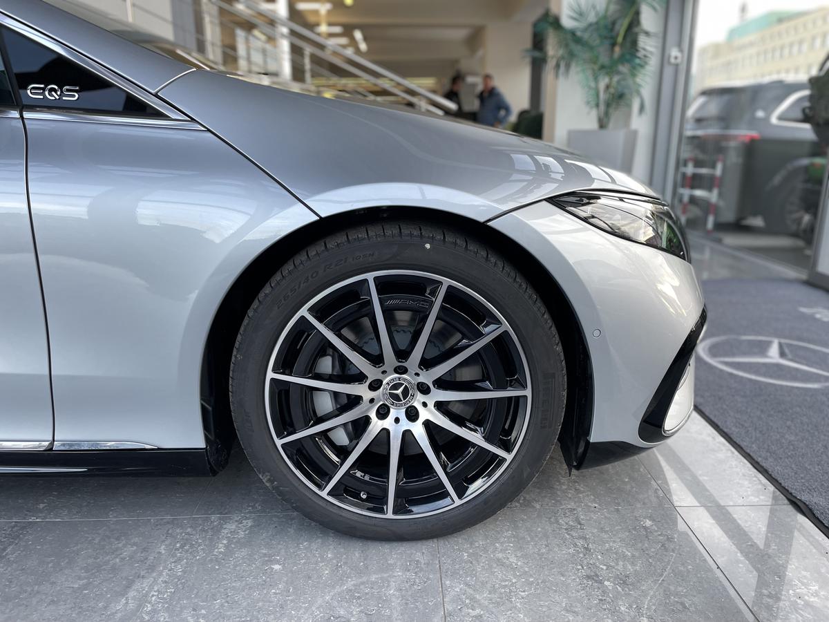 Mercedes-Benz EQS