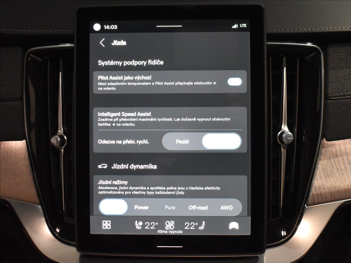 Volvo XC90 SUV 2,0 l 335 kw