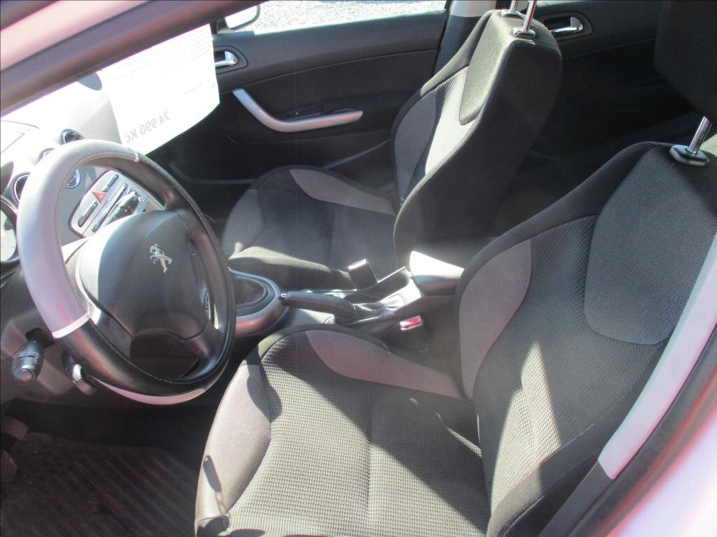 Peugeot 308 Hatchback 1,6 l 68 kw