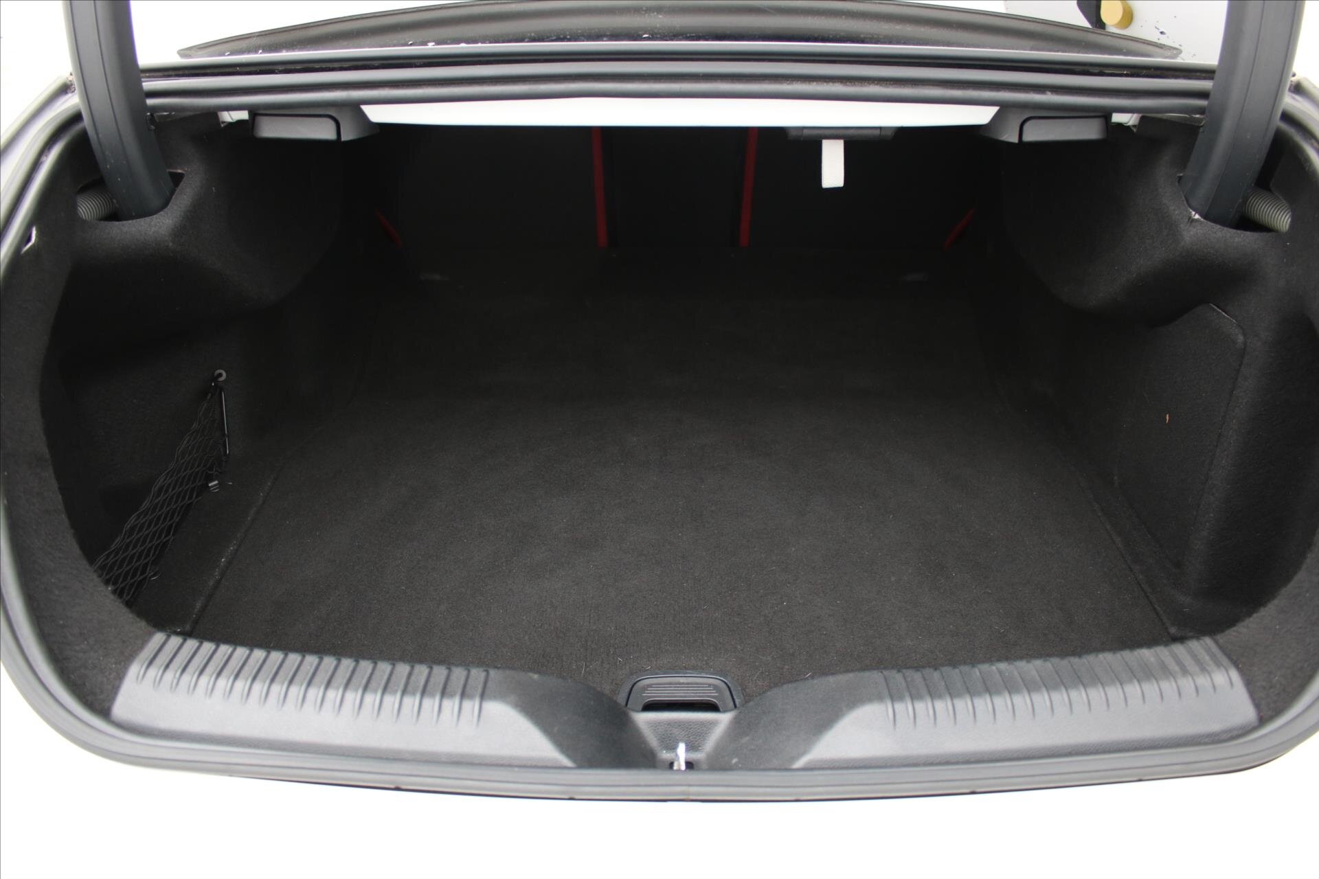 Mercedes-Benz CLS Sedan / Limuzína 3,0 l 270 kw