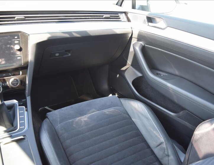 Volkswagen Passat 33