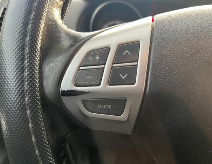 Mitsubishi Outlander 21