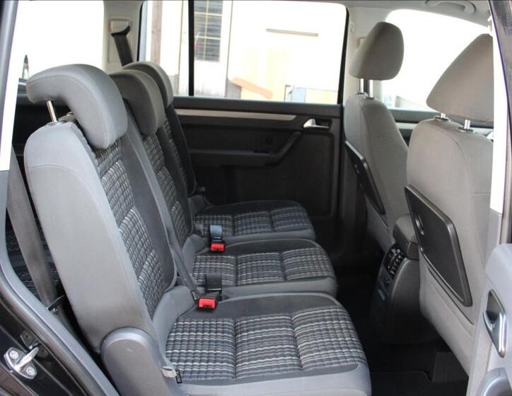 Volkswagen Touran 20