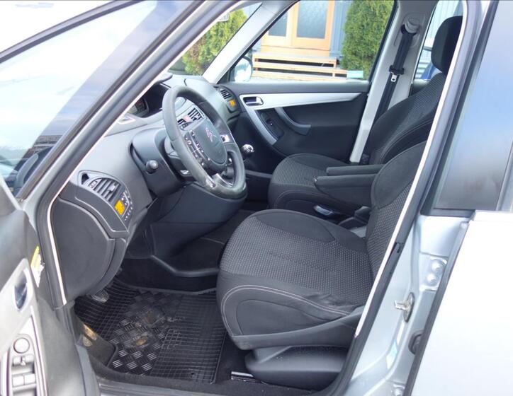 Citroën Grand C4 Picasso 10