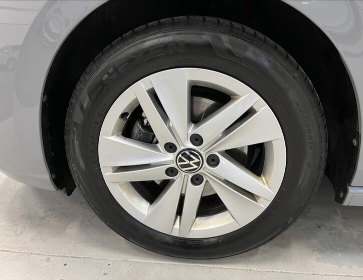 Volkswagen Golf Kombi 1,5 l 110 kw