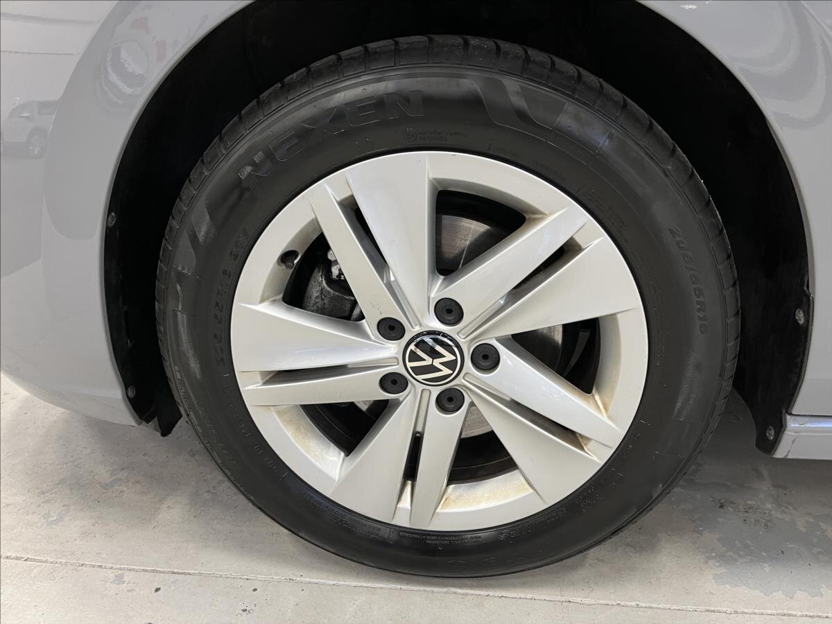 Volkswagen Golf Kombi 1,5 l 110 kw