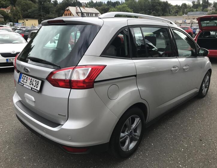 Ford Grand C-MAX 5