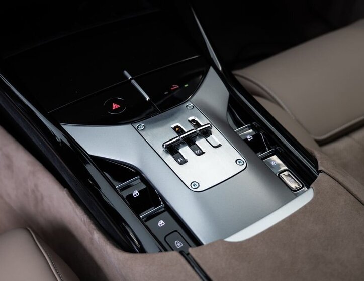 Ferrari Ostatní SUV / Terénní 6,5 l 529 kw