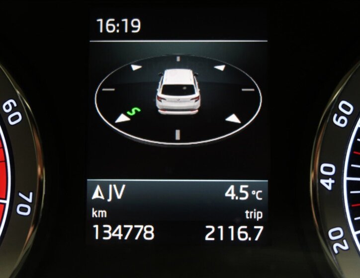 Škoda Karoq SUV 1,5 l 110 kw