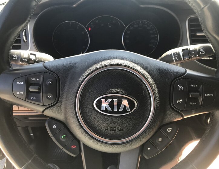KIA Carens Kombi 1,6 l 99 kw