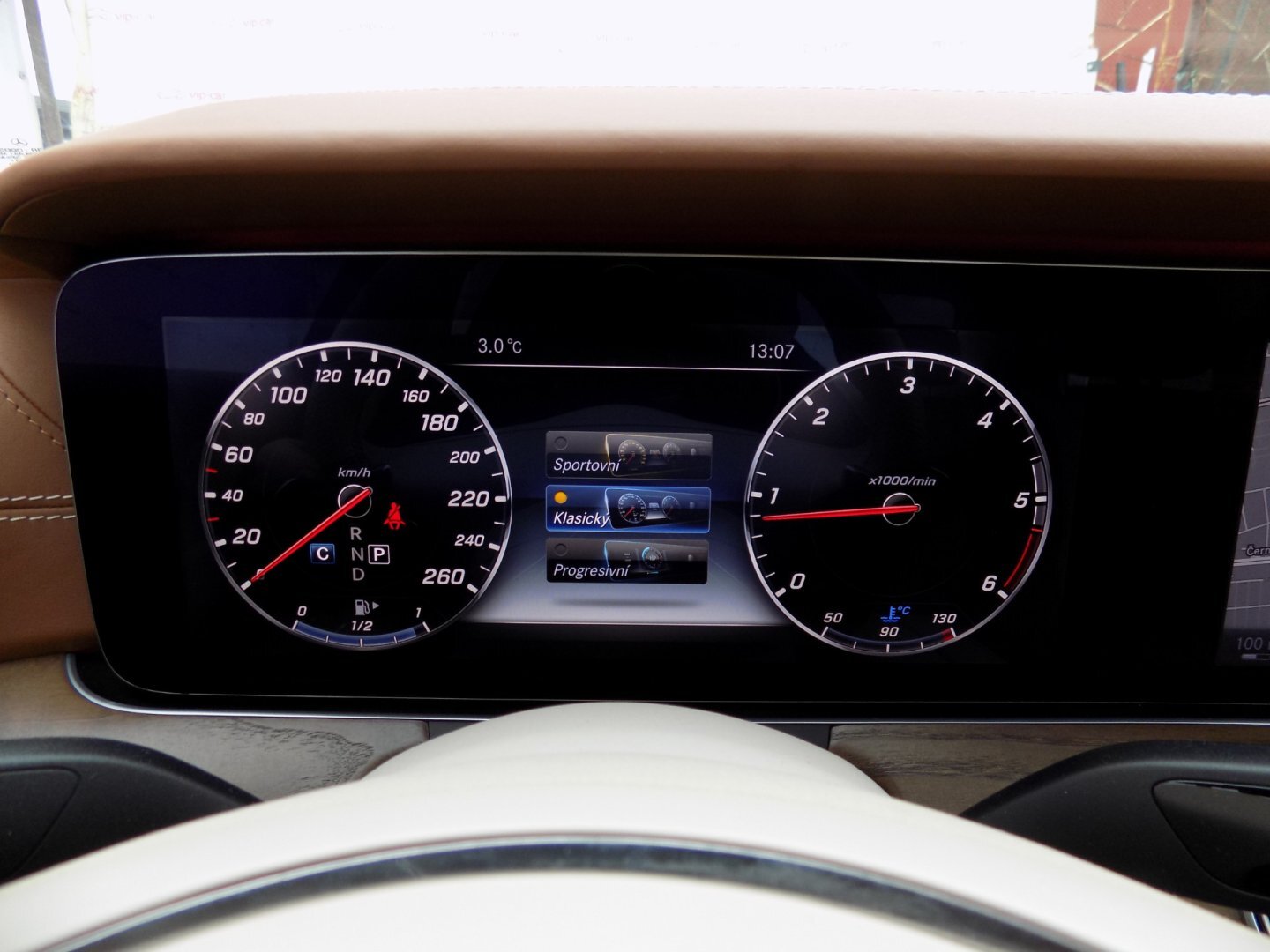 Mercedes-Benz Třídy E Sedan 2,0 l 143 kw