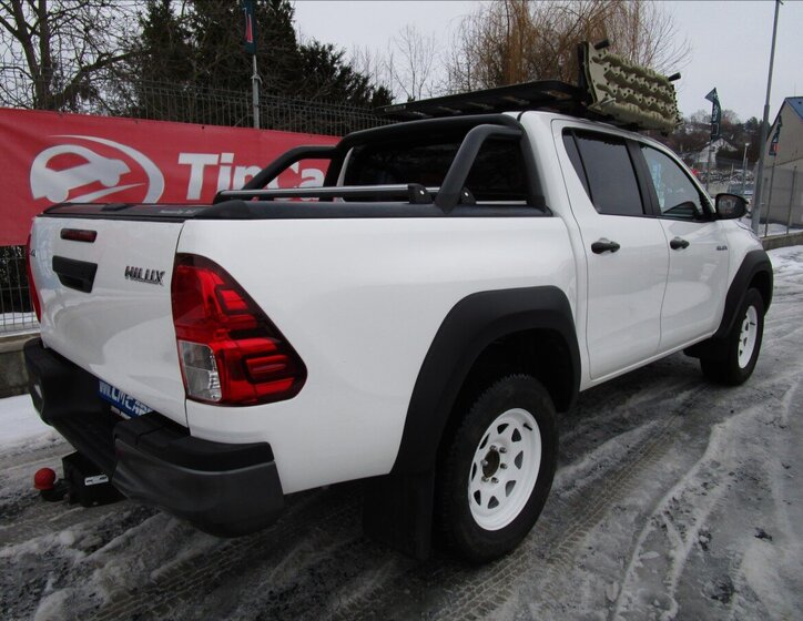 Toyota Hilux Pick-up 2,4 l 110 kw