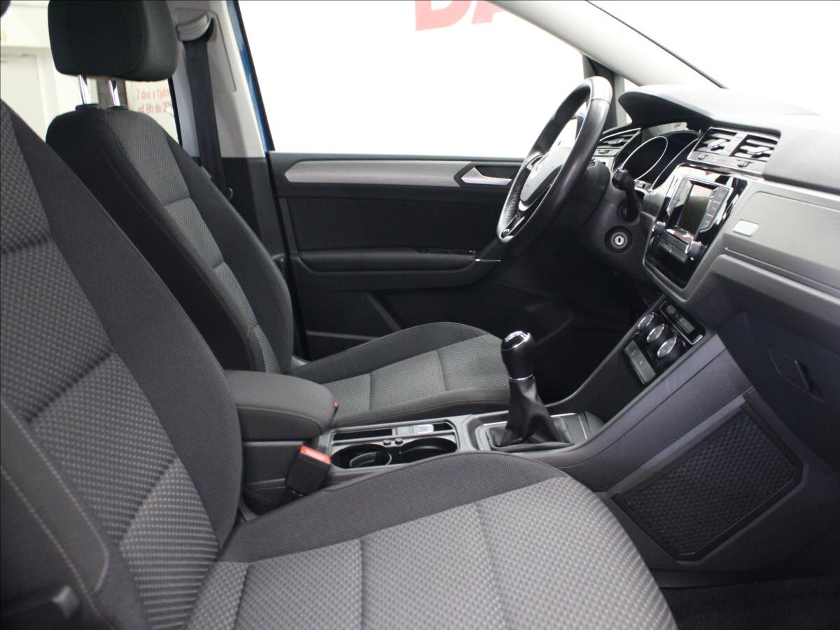 Volkswagen Touran MPV 1,2 l 81 kw