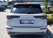 Mitsubishi Outlander SUV / Terénní 2,4 l 225 kw