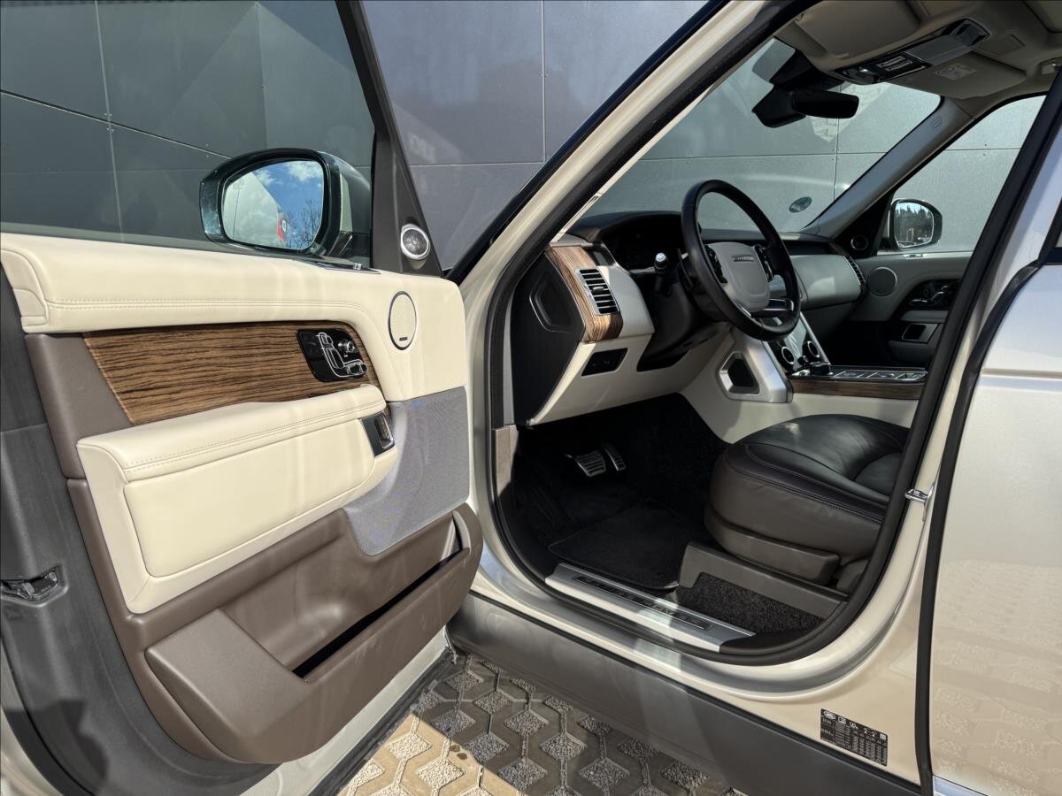 Land Rover Range Rover SUV / Terénní 3,0 l 221 kw