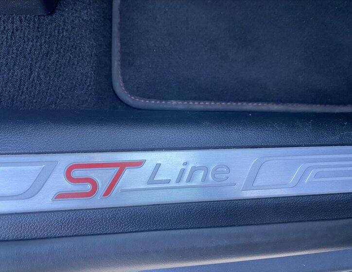 Ford Explorer SUV 3,0 l 267 kw