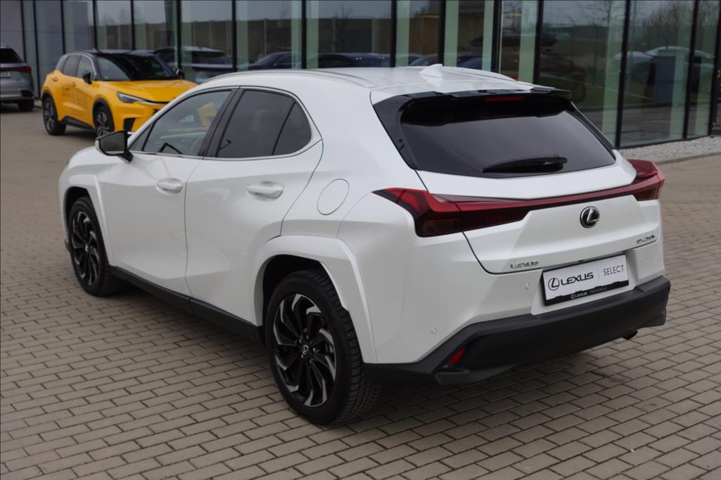Lexus UX 250h