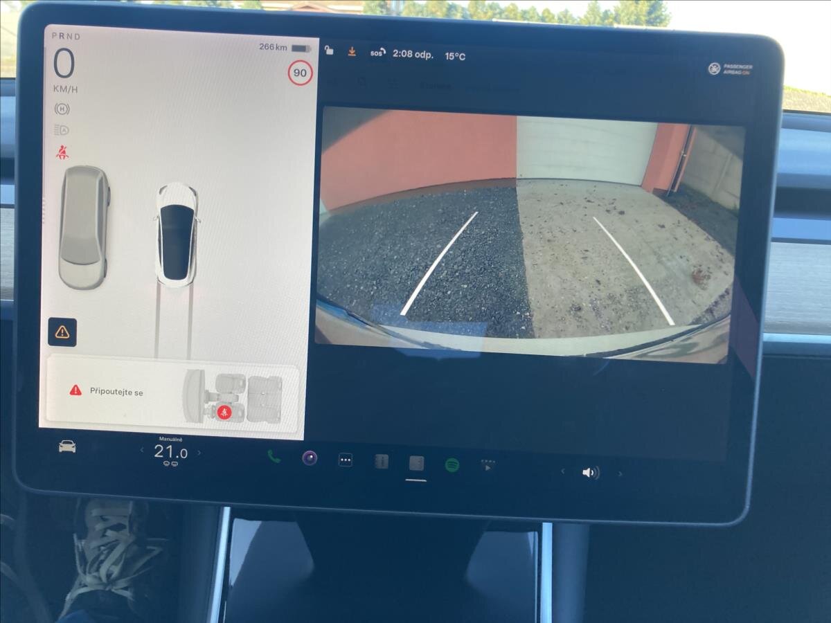 Tesla Model 3 Sedan 0,0 208 kw