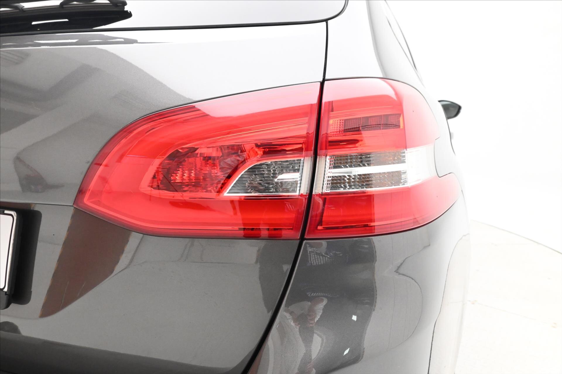 Peugeot 308 Kombi 1,5 l 96 kw