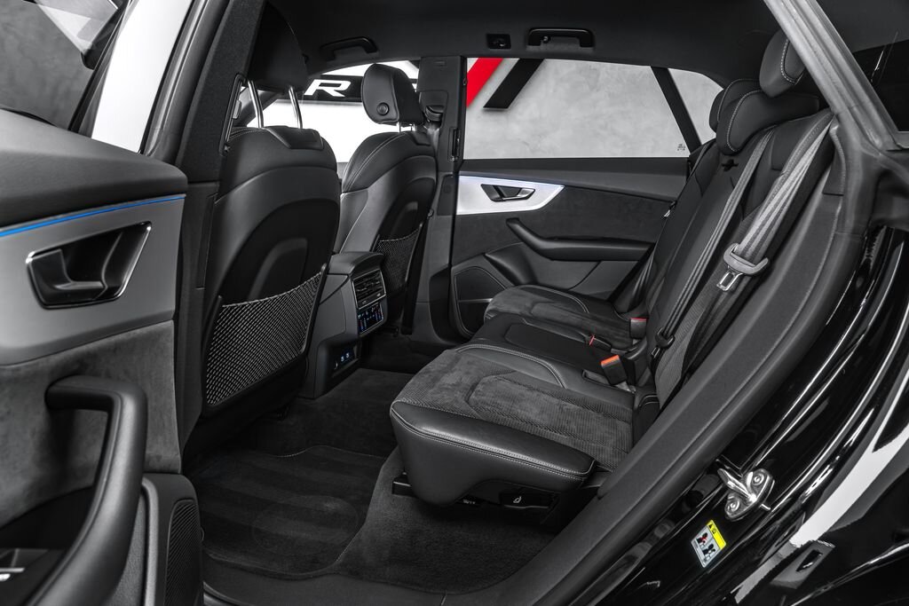 Audi Q8 SUV / Terénní 3,0 l 210 kw