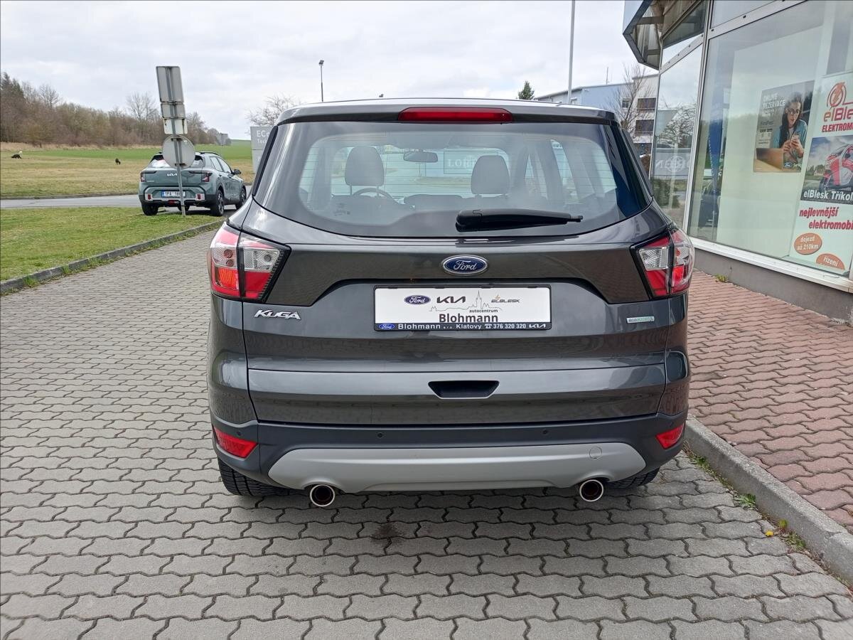Ford Kuga SUV / Terénní 1,5 l 88 kw