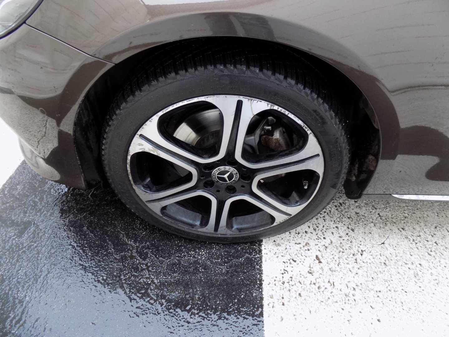 Mercedes-Benz Třídy E Sedan 2,0 l 143 kw