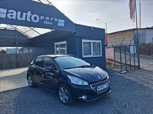 Peugeot 208 Hatchback 1,6 l 84 kw