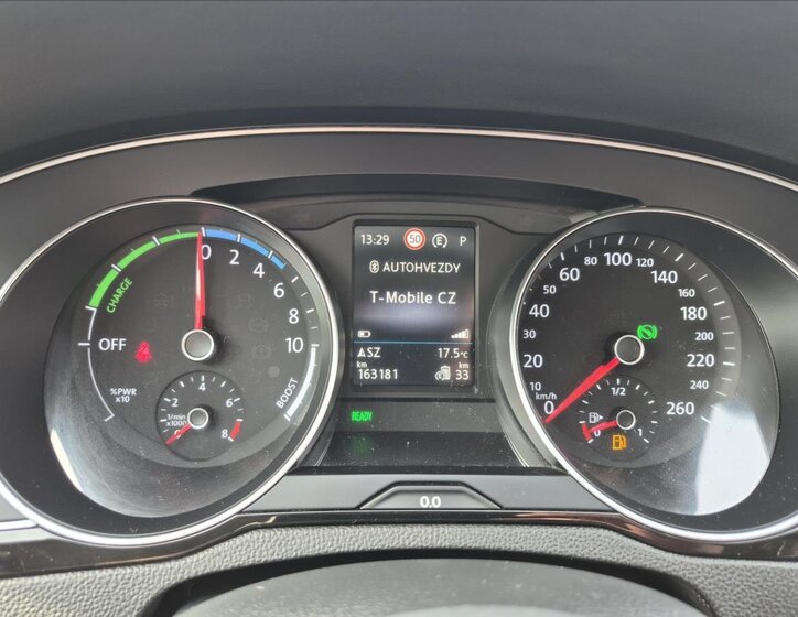 Volkswagen Passat Kombi 1,4 l 160 kw