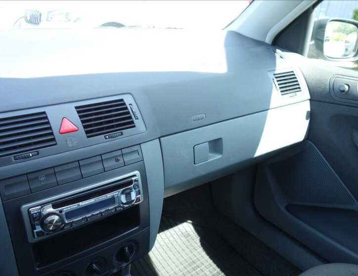 Škoda Fabia Hatchback 1,2 l 40 kw