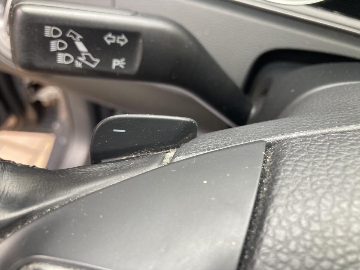 Volkswagen Passat Kombi 2,0 l 103 kw