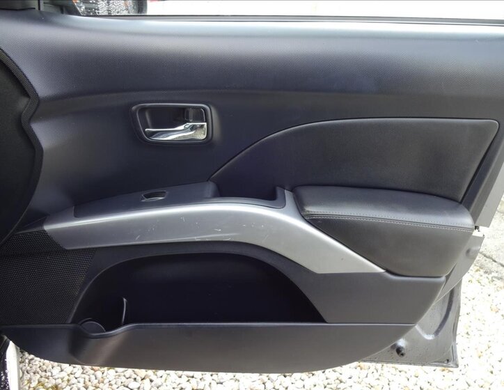 Peugeot 4007 Kombi 2,2 l 115 kw