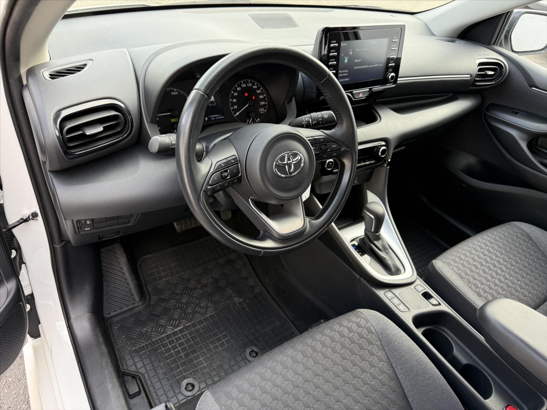 Toyota Yaris Hatchback 1,5 l 68 kw