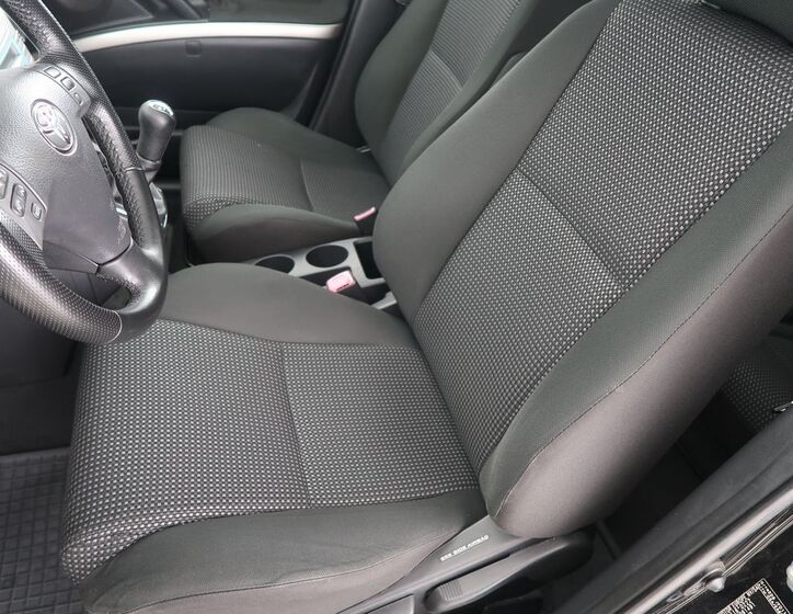 Toyota Corolla Verso 9