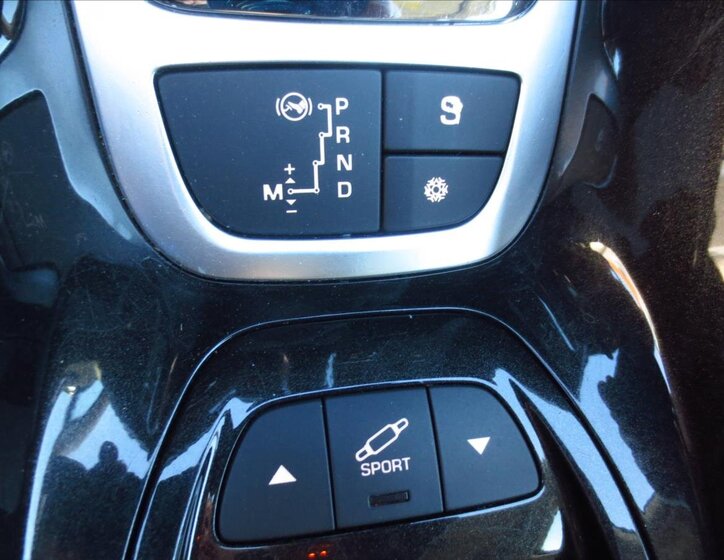 Citroën C5 Sedan / Limuzína 2,0 l 103 kw