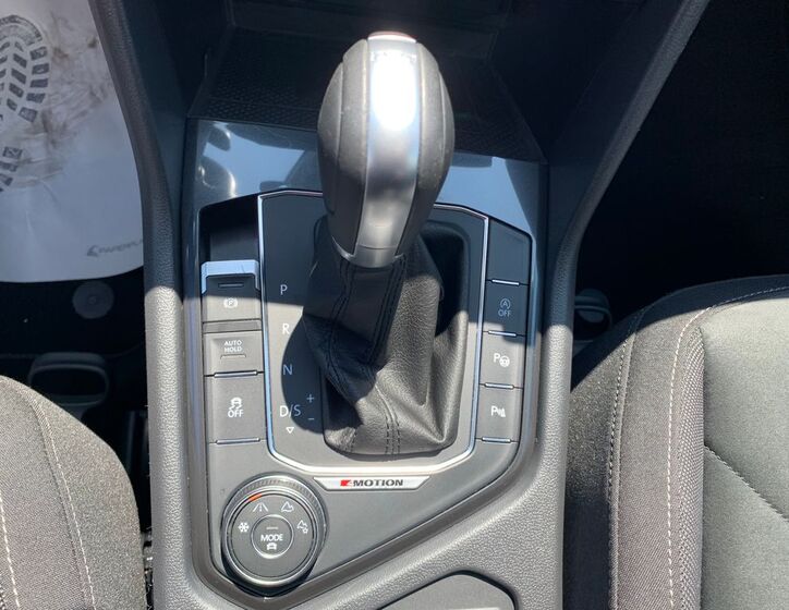 Volkswagen Tiguan 16