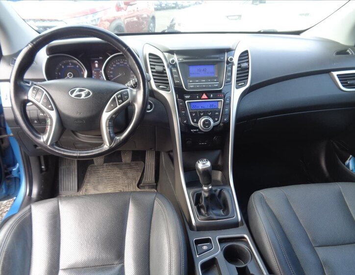 Hyundai i30 13