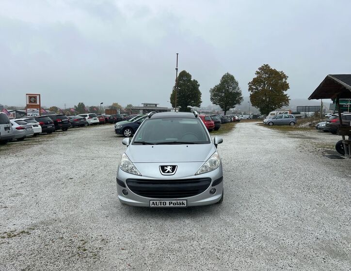 Peugeot 207 1