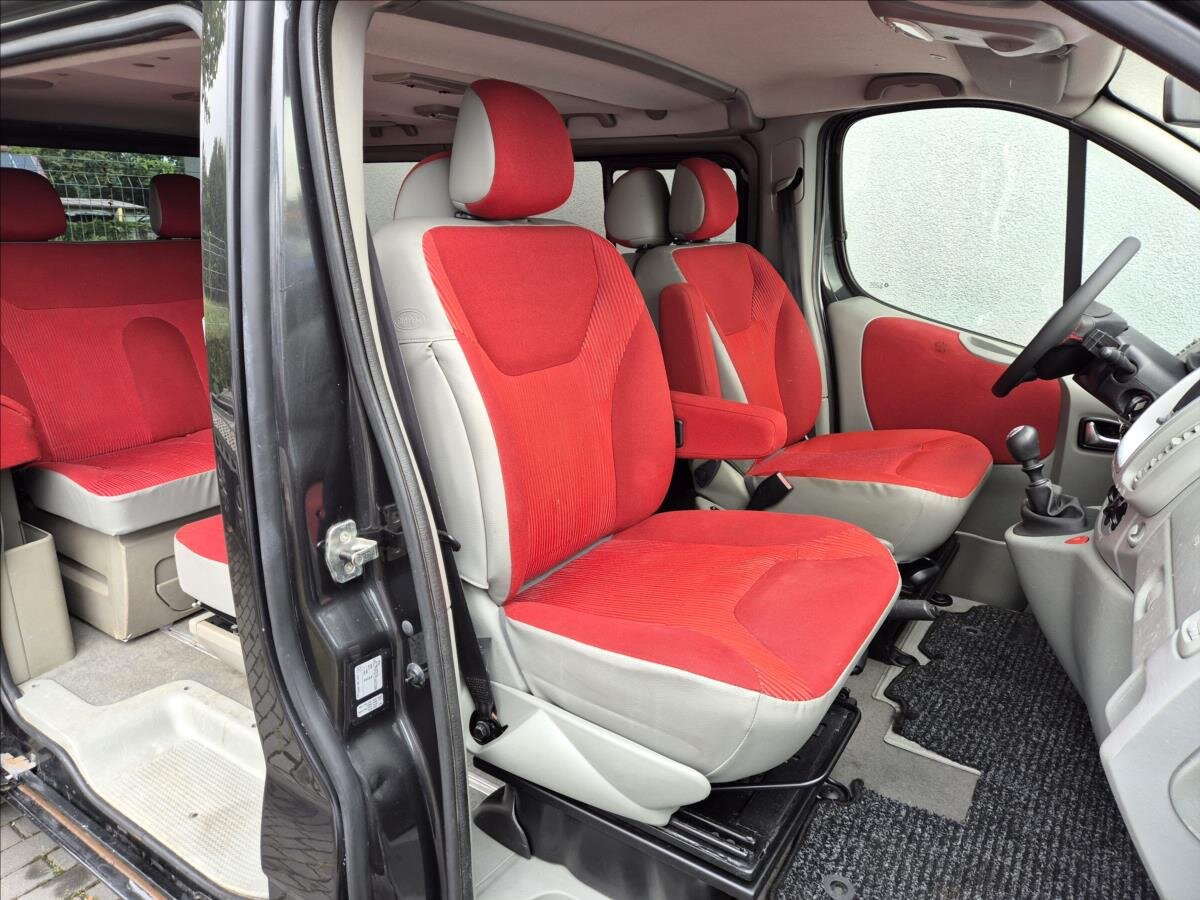 Opel Vivaro VAN / Minibus 2,0 l 84 kw