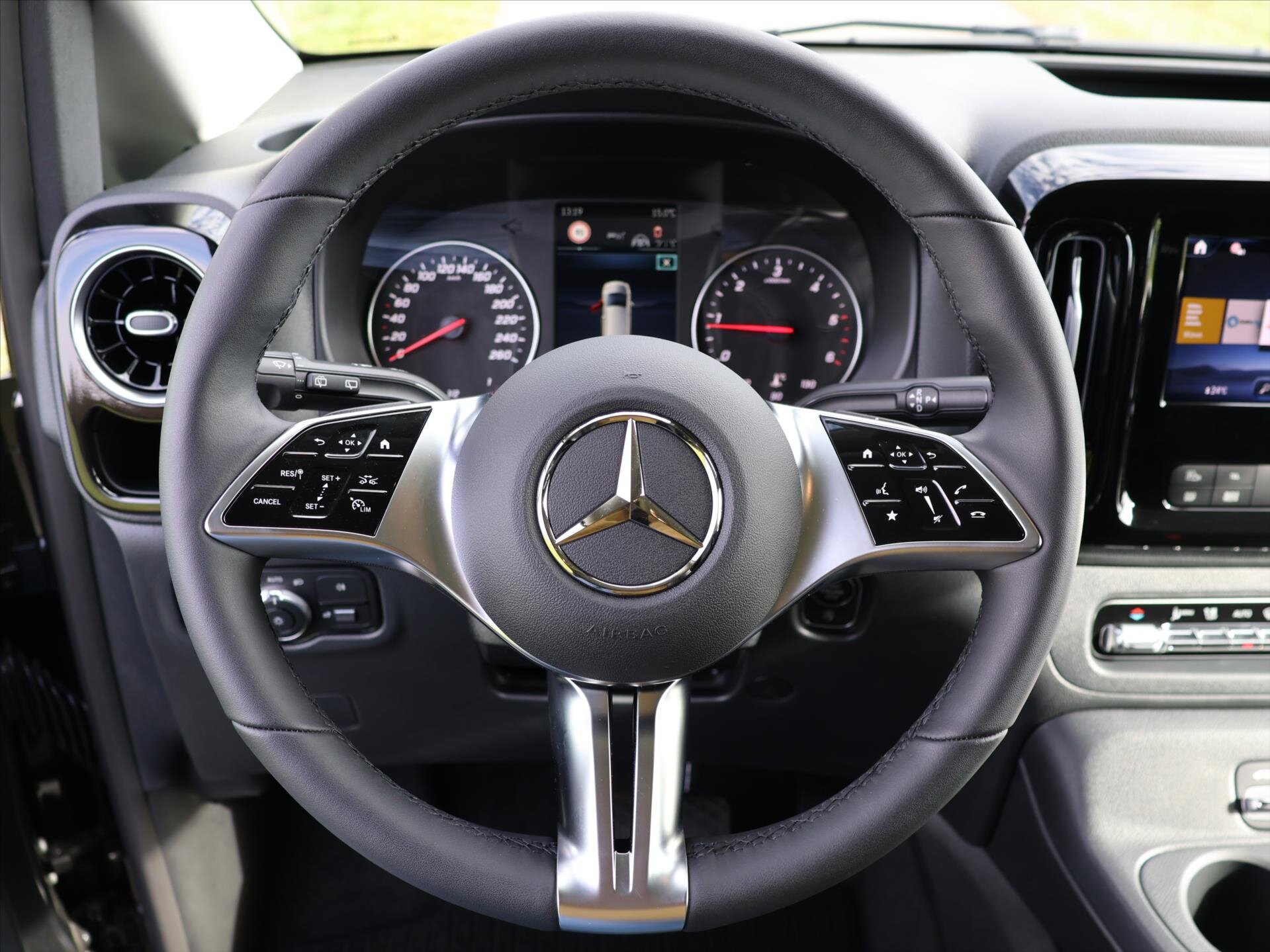 Mercedes-Benz Vito Kombi 2,0 l 174 kw