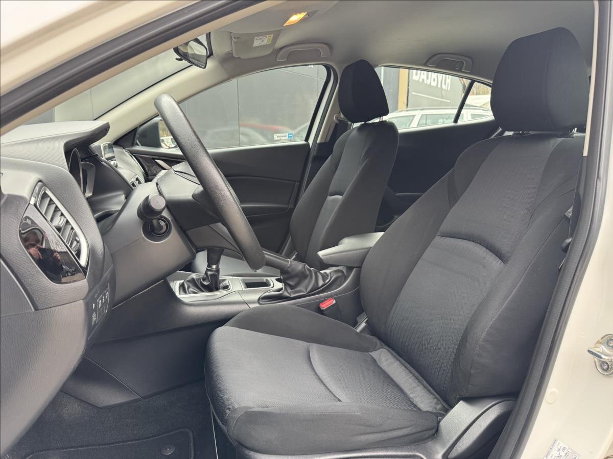 Mazda 3 Hatchback 1,5 l 74 kw