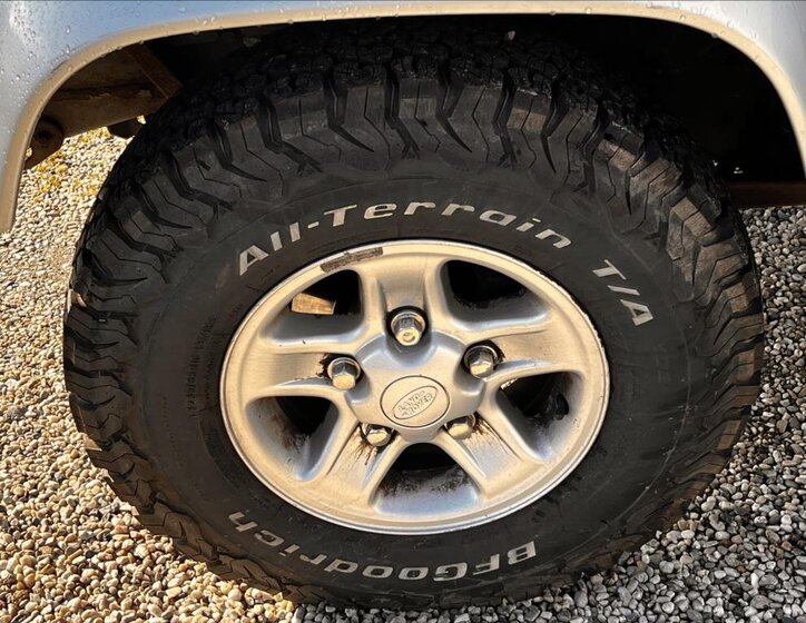 Land Rover Defender Ostatní 2,4 l 90 kw